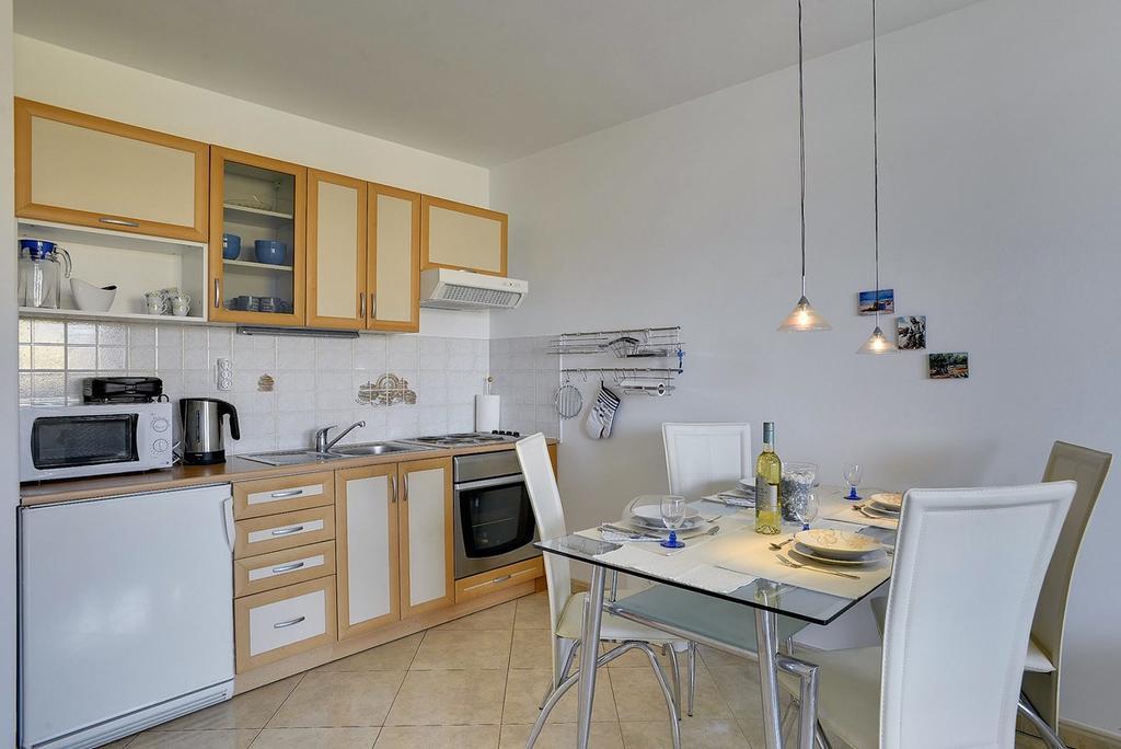 Apartment Frlan Ližnjan Buitenkant foto