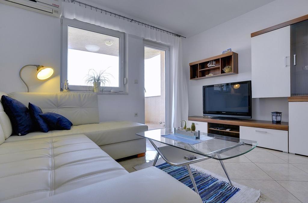 Apartment Frlan Ližnjan Buitenkant foto